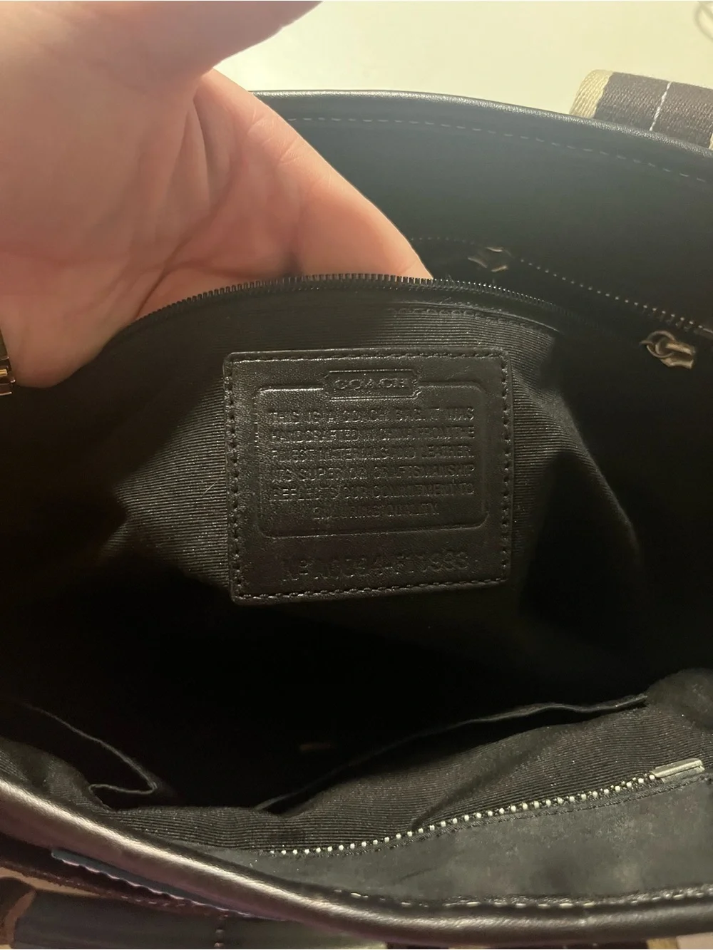 Coach messenger style